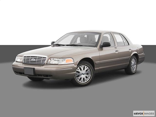 2005 Ford Crown Victoria Review